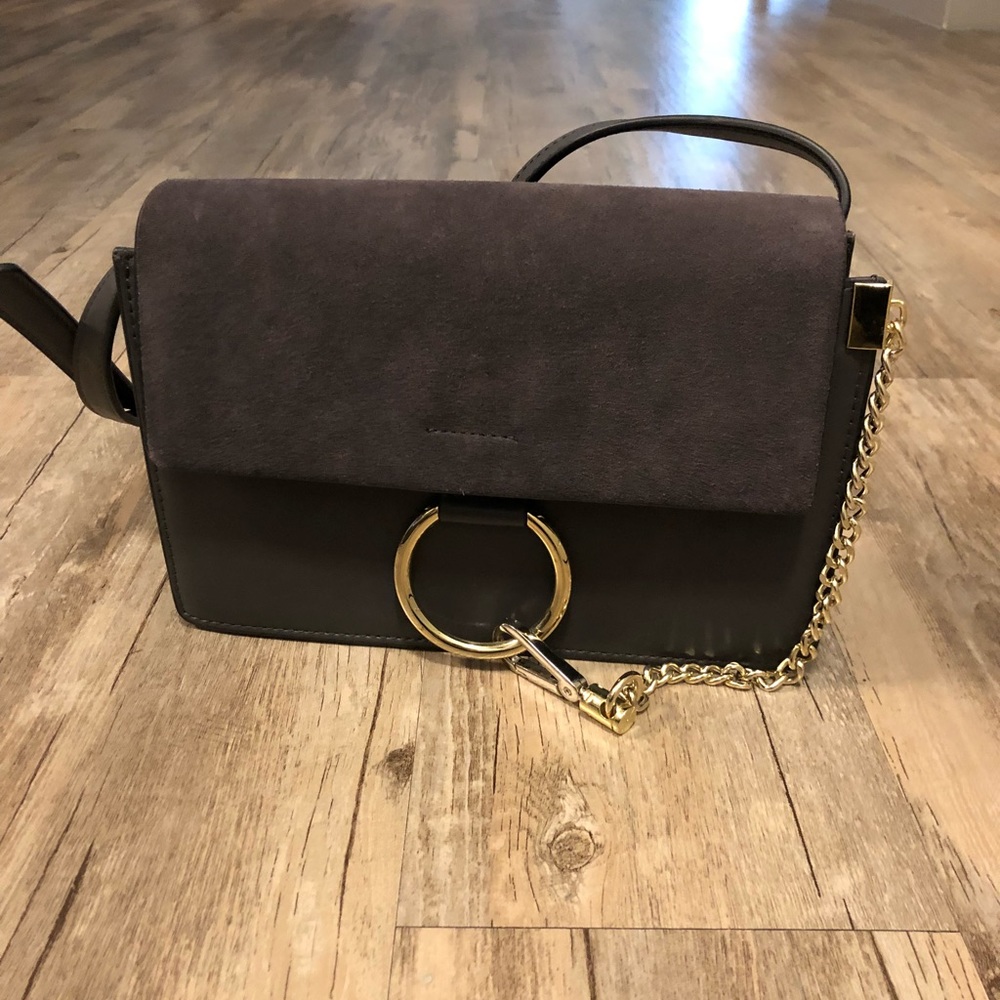 Inzi Grey Cross Body Bag with Adjustable Strap